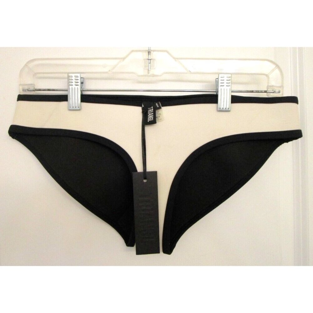 TRIANGL Swimwear White Bikini Bottom - Women's Size Medium - 100% Neoprene - NWT